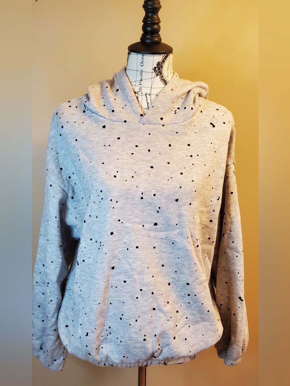 Ultra Flirt 1X Gray Black Splatter Hoodie Sweatshirt Cropped Elastic Hem